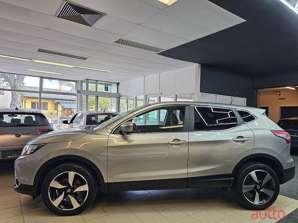 2015' Nissan Qashqai photo #2