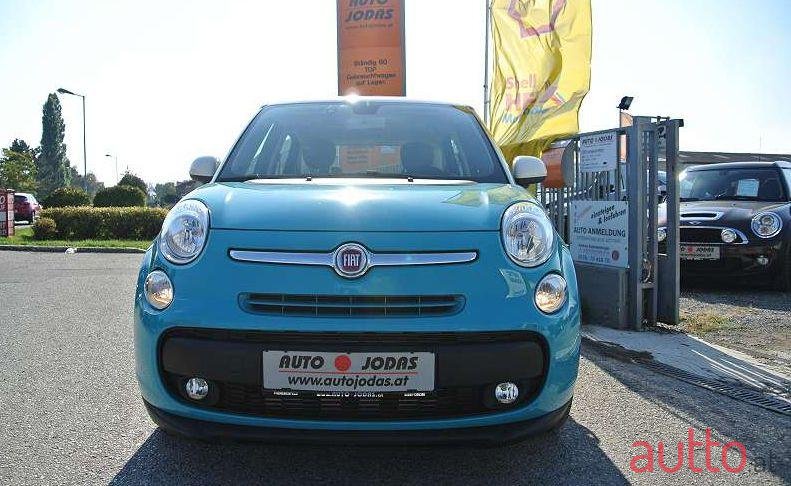 2016' Fiat 500L photo #1