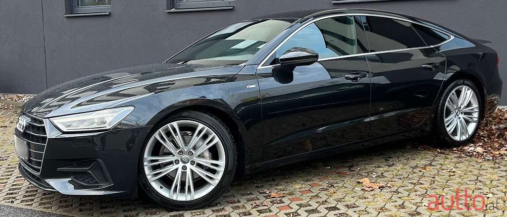 2019' Audi A7 photo #2