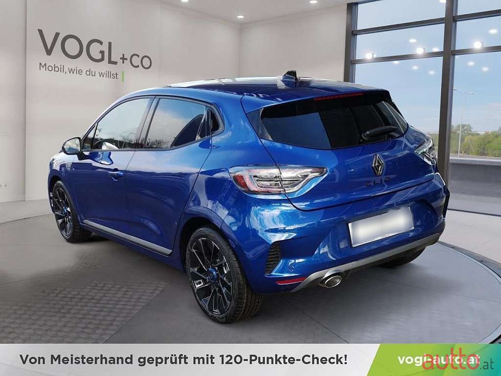 2023' Renault Clio photo #3