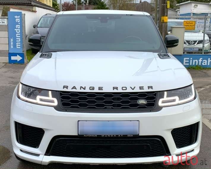 2019' Land Rover Range Rover photo #1