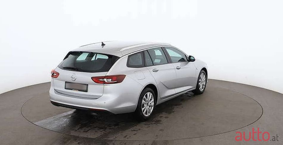 2019' Opel Insignia photo #3