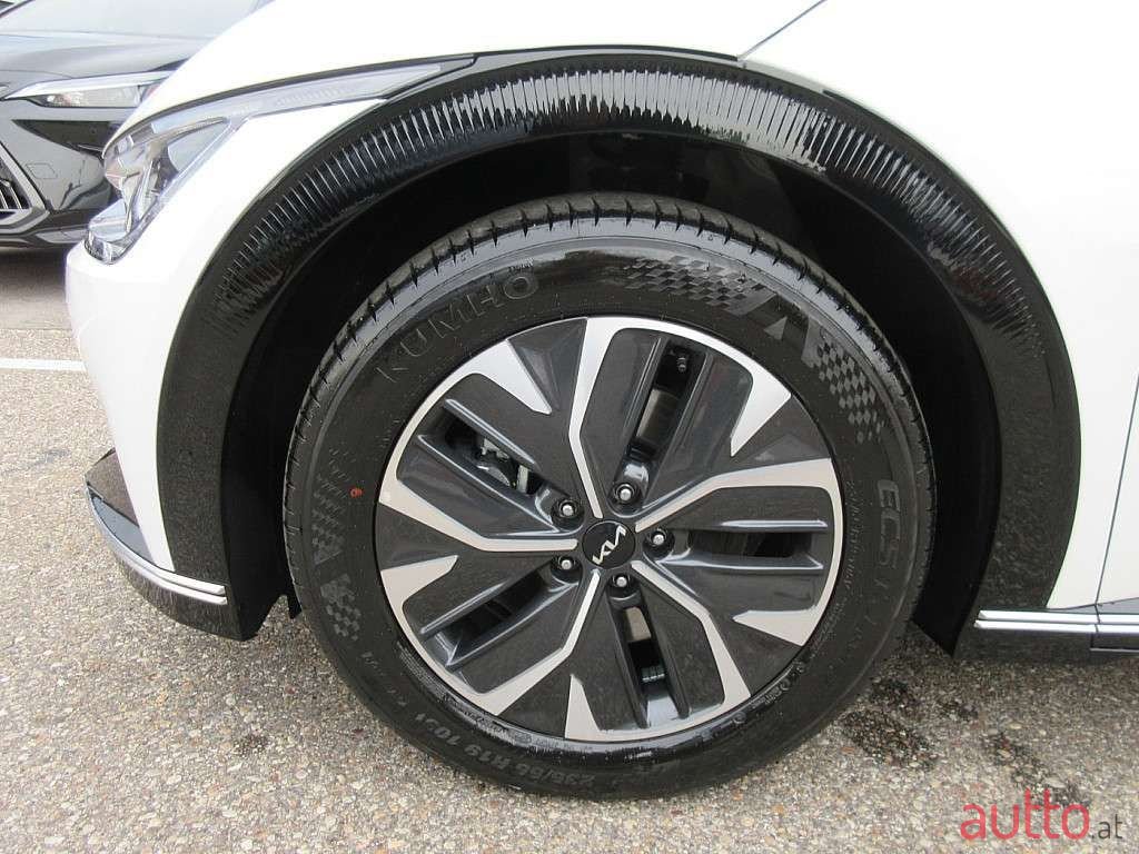 2023' Kia EV6 photo #6