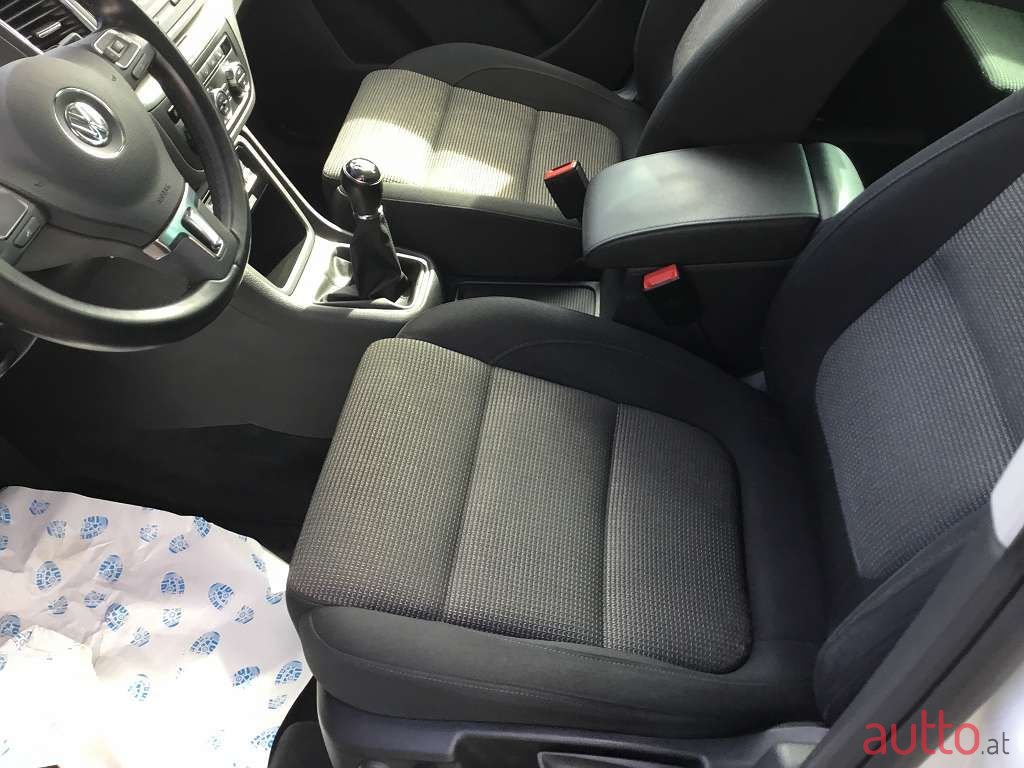 2013' Volkswagen Sharan photo #3