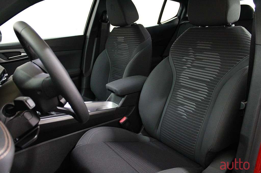 2024' Alfa Romeo Tonale photo #5