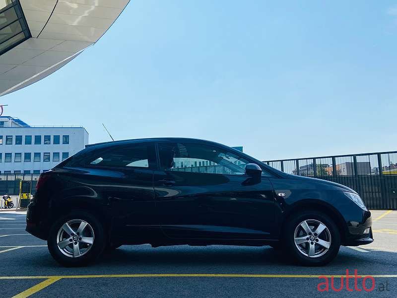 2014' SEAT Ibiza photo #4
