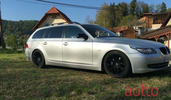 2008' BMW 5Er-Reihe photo #3