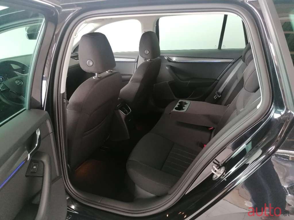 2019' Skoda Octavia photo #6