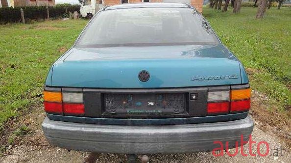 1991' Volkswagen Passat photo #6