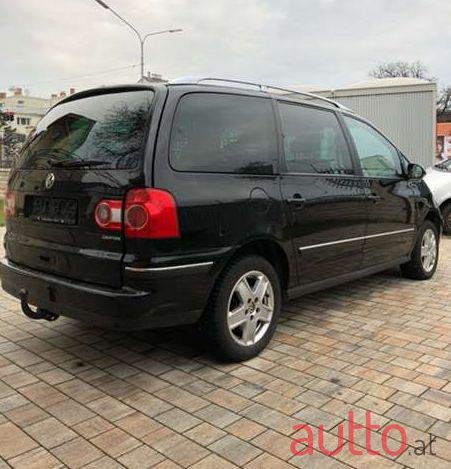 2007' Volkswagen Sharan photo #2