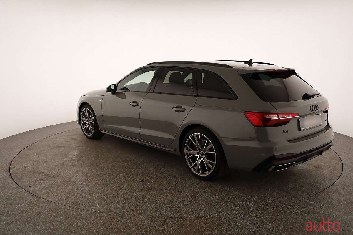 2022' Audi A4 photo #2