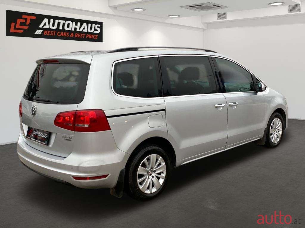 2012' Volkswagen Sharan photo #6