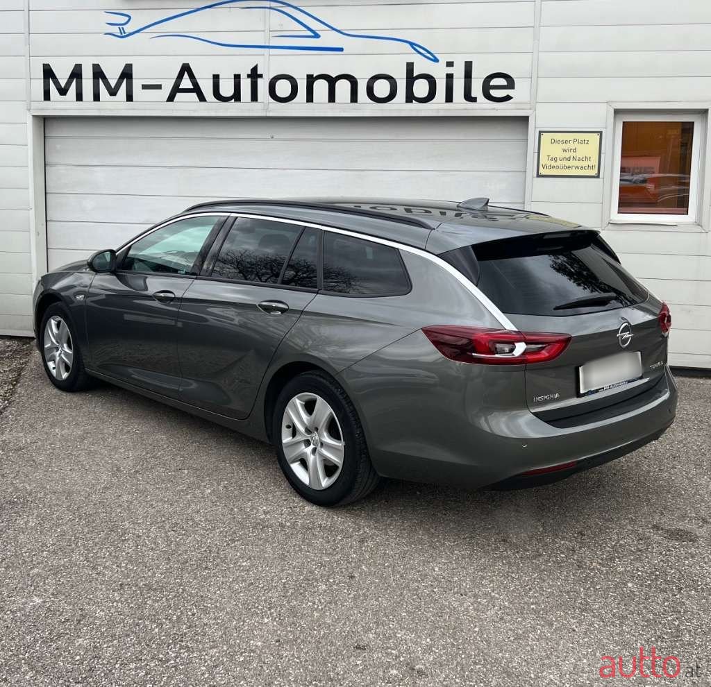 2017' Opel Insignia photo #2