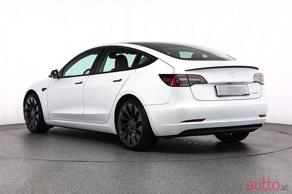 2022' Tesla Model 3 photo #3