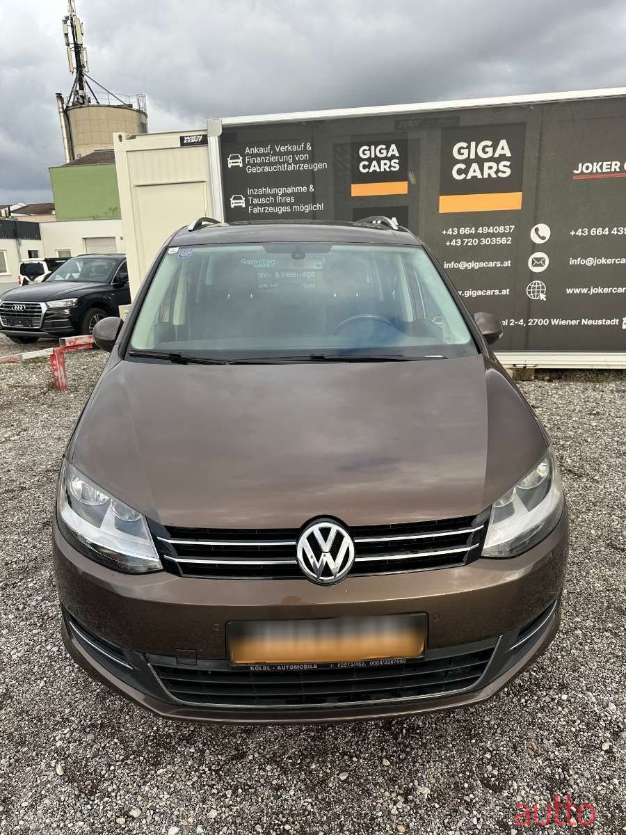 2013' Volkswagen Sharan photo #3