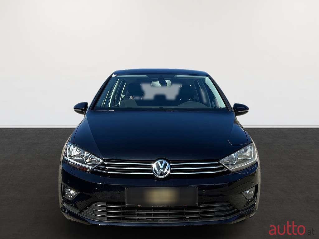 2015' Volkswagen Golf photo #2