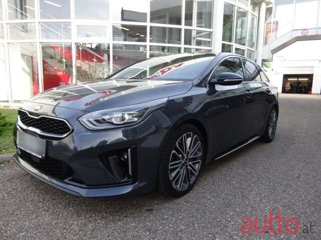 2019' Kia Proceed photo #1