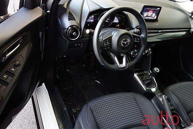 2019' Mazda 2 Mazda2 photo #2