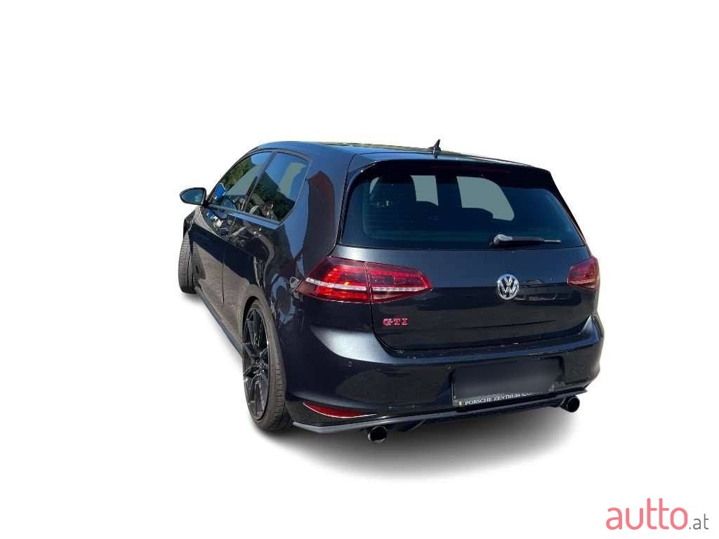 2016' Volkswagen Golf photo #4