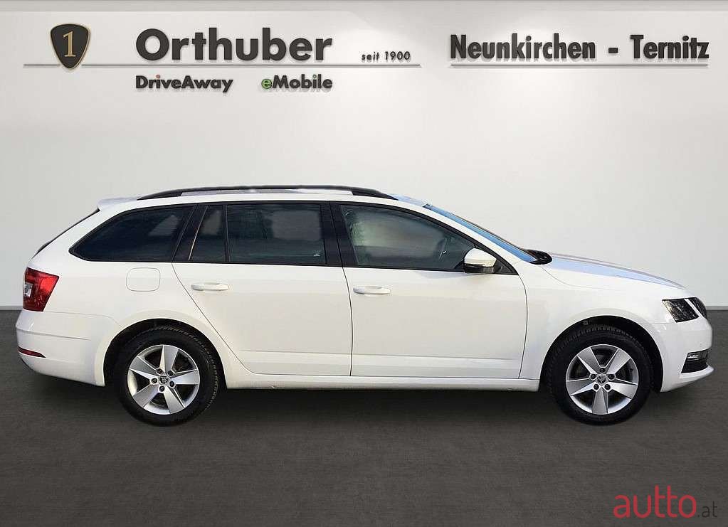 2017' Skoda Octavia photo #3