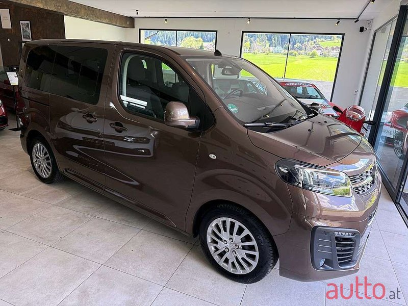 2021' Opel Zafira photo #5
