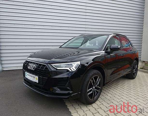 2020' Audi Q3 photo #1