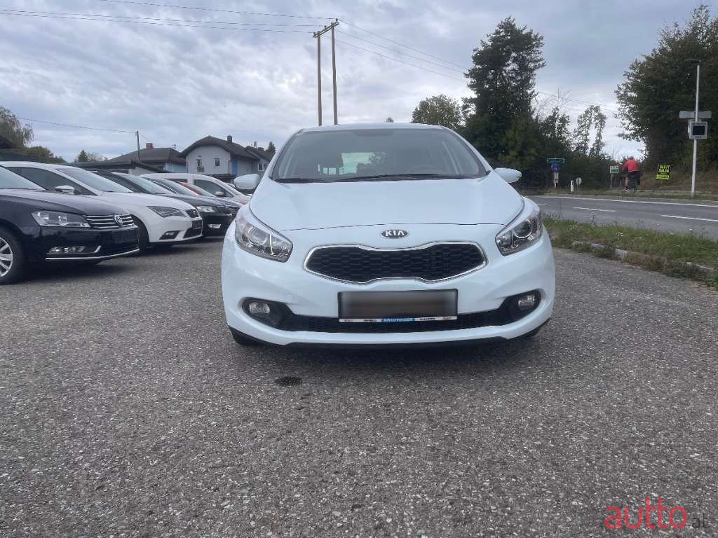 2015' Kia Ceed photo #2