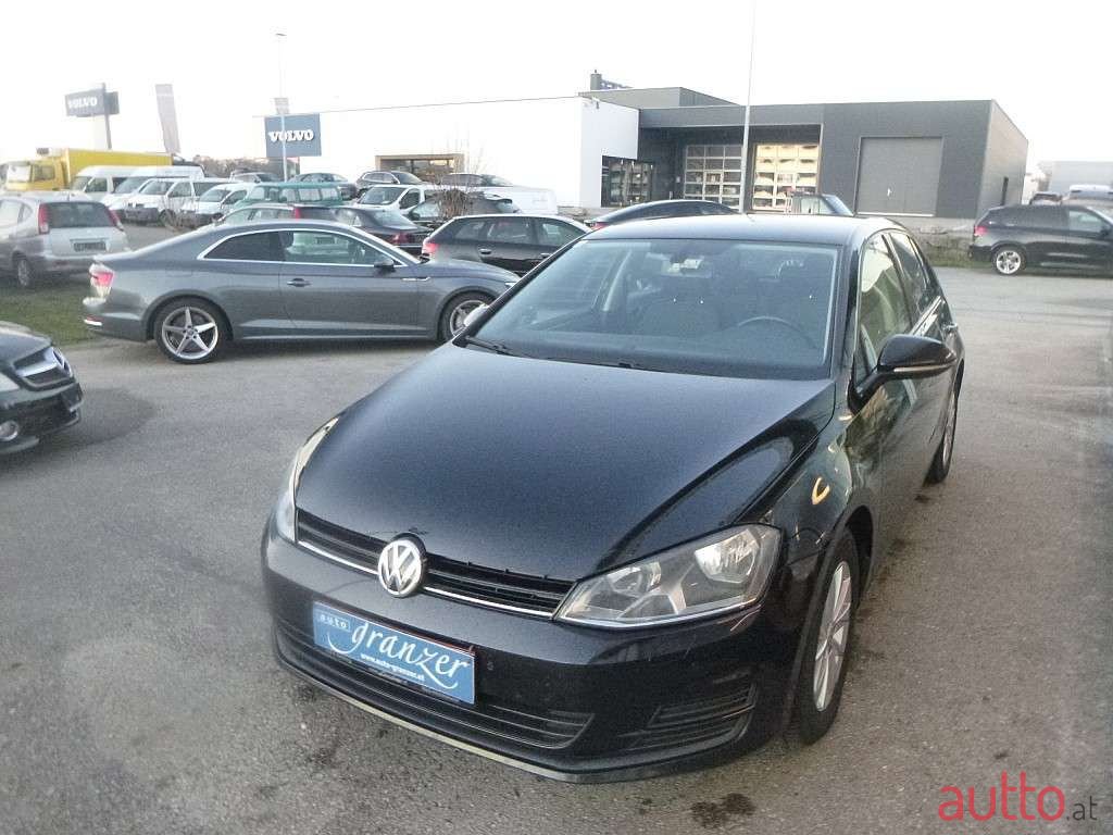 2014' Volkswagen Golf photo #3