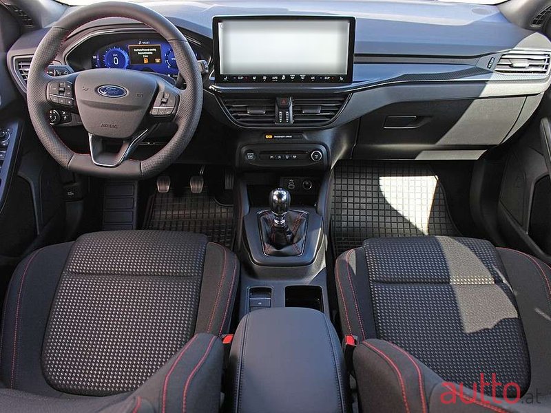 2024' Ford Focus photo #5