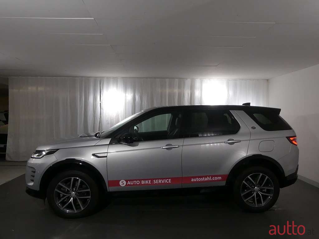 2024' Land Rover Discovery Sport photo #6
