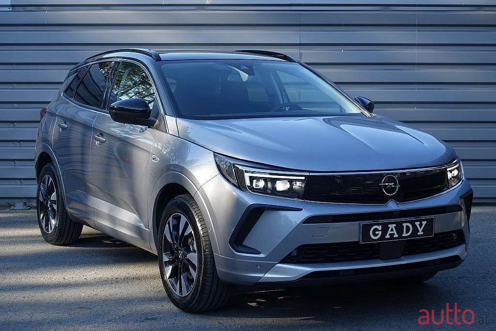 2022' Opel Grandland X photo #3