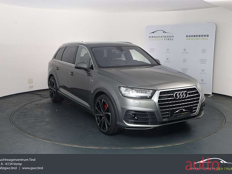 2015' Audi Q7 photo #3