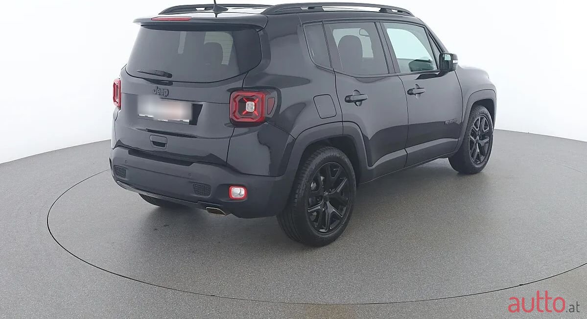 2020' Jeep Renegade photo #5