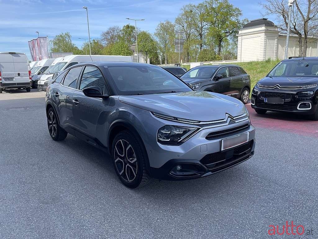 2022' Citroen C4 photo #2