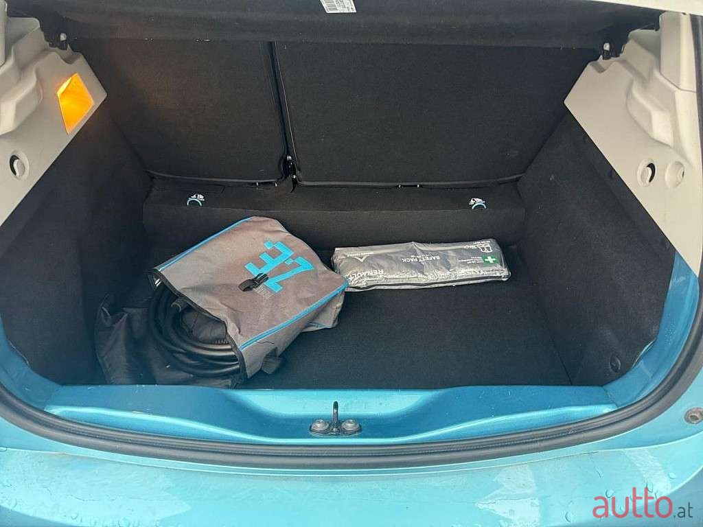 2020' Renault Zoe photo #3