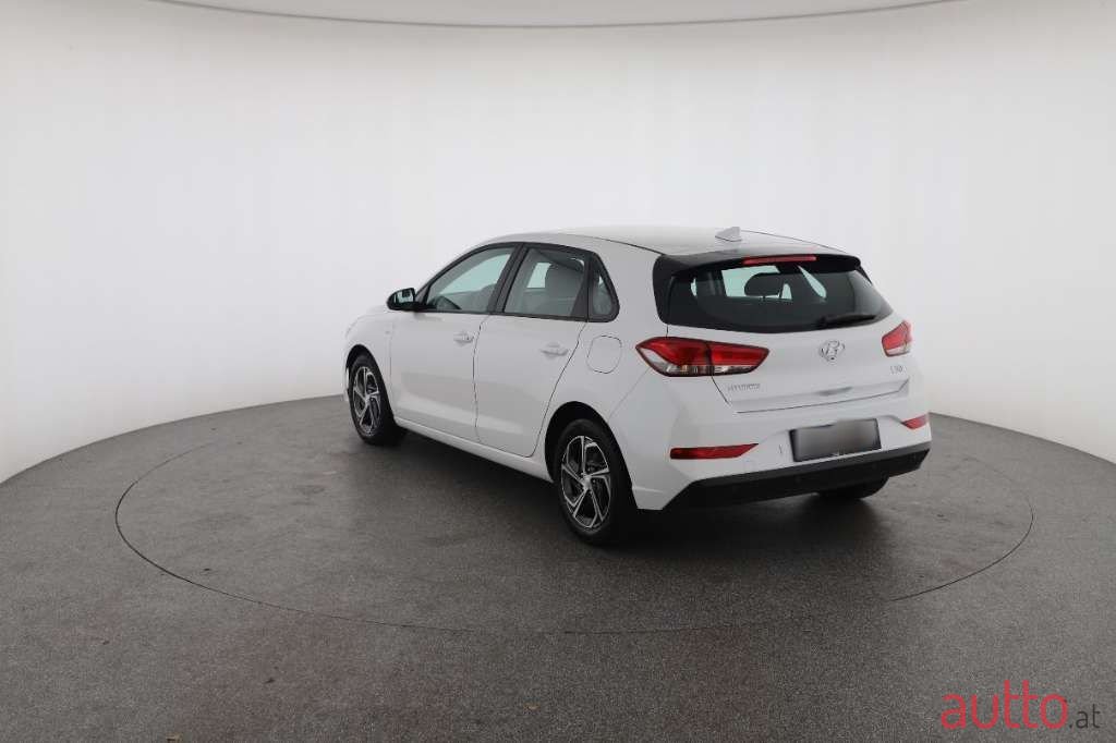 2023' Hyundai i30 photo #4
