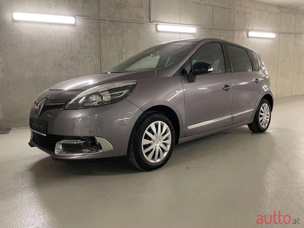 2015' Renault Scenic photo #1