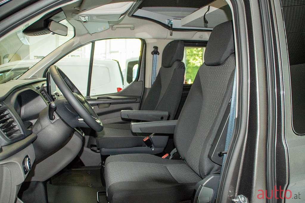 2021' Ford Transit Custom photo #6
