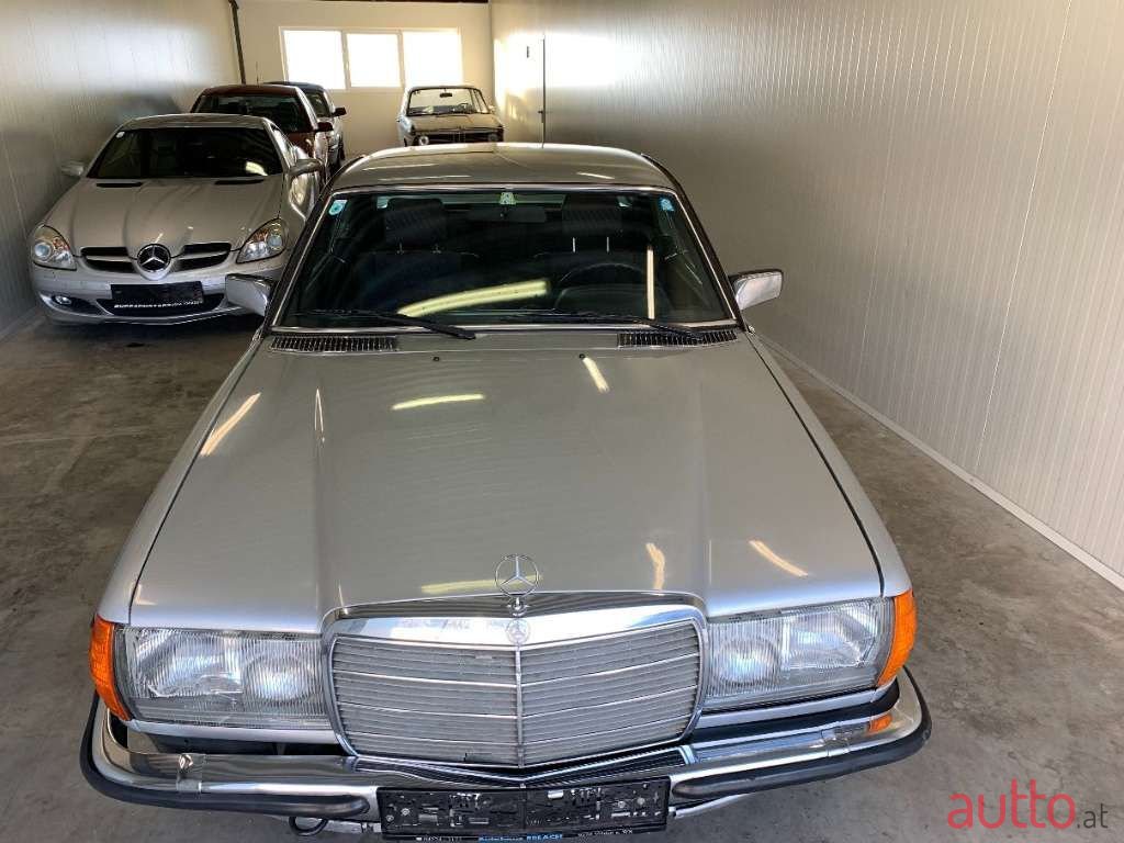 1981' Mercedes-Benz 230 CE photo #4