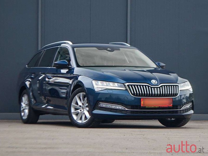 2020' Skoda Superb photo #2
