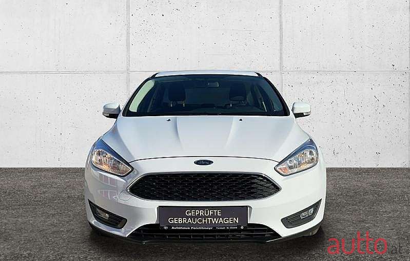 2017' Ford Focus photo #2