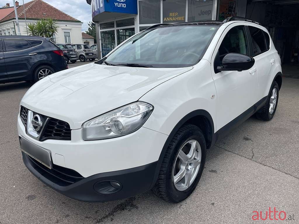 2013' Nissan Qashqai photo #1