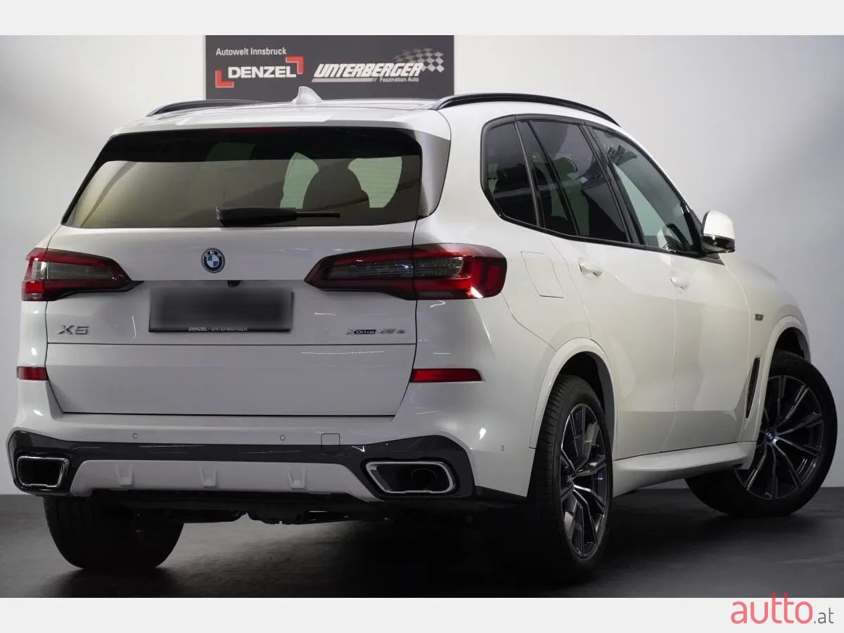 2022' BMW X5 photo #3
