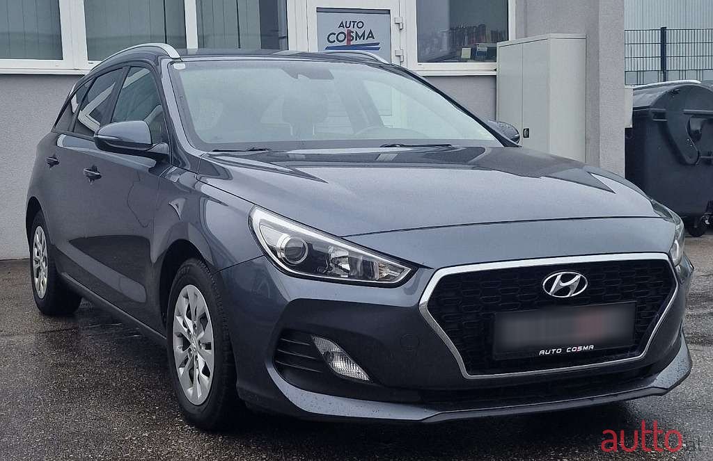 2018' Hyundai i30 photo #1