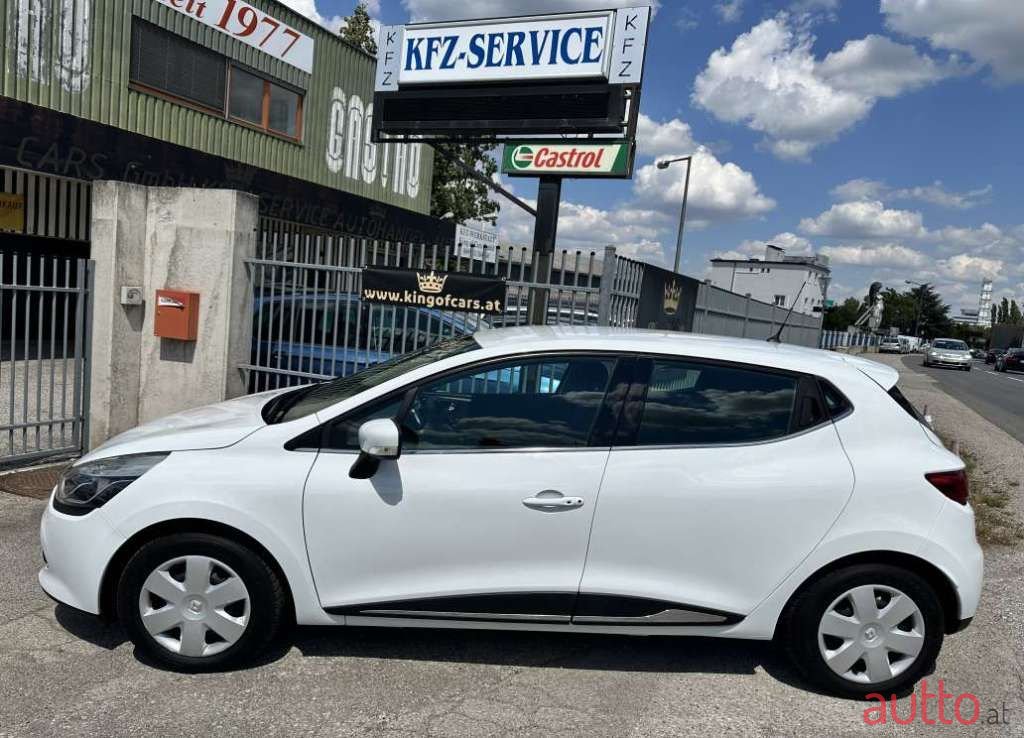 2014' Renault Clio photo #2