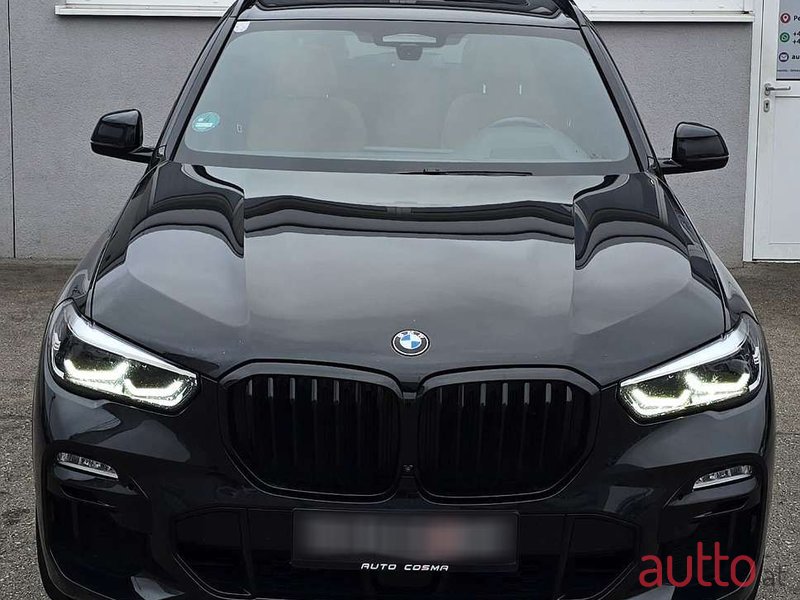 2021' BMW X5 photo #2