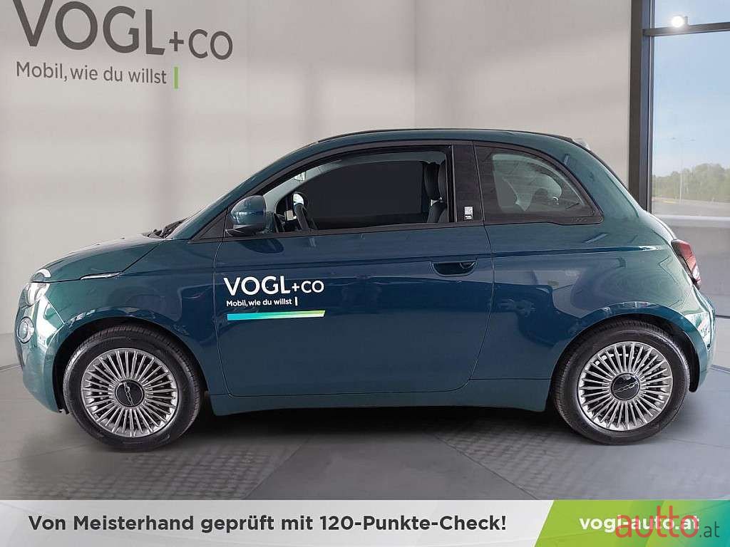 2023' Fiat 500C photo #2