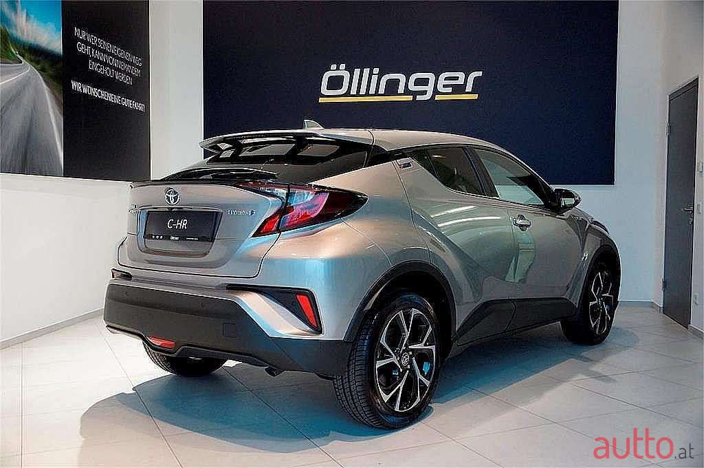 2022' Toyota C-Hr photo #3