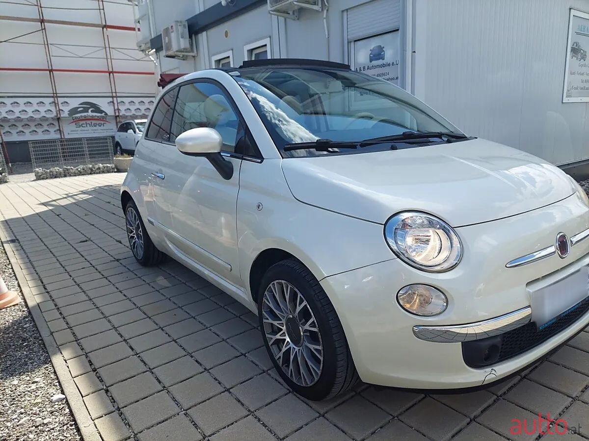 2011' Fiat 500C photo #1