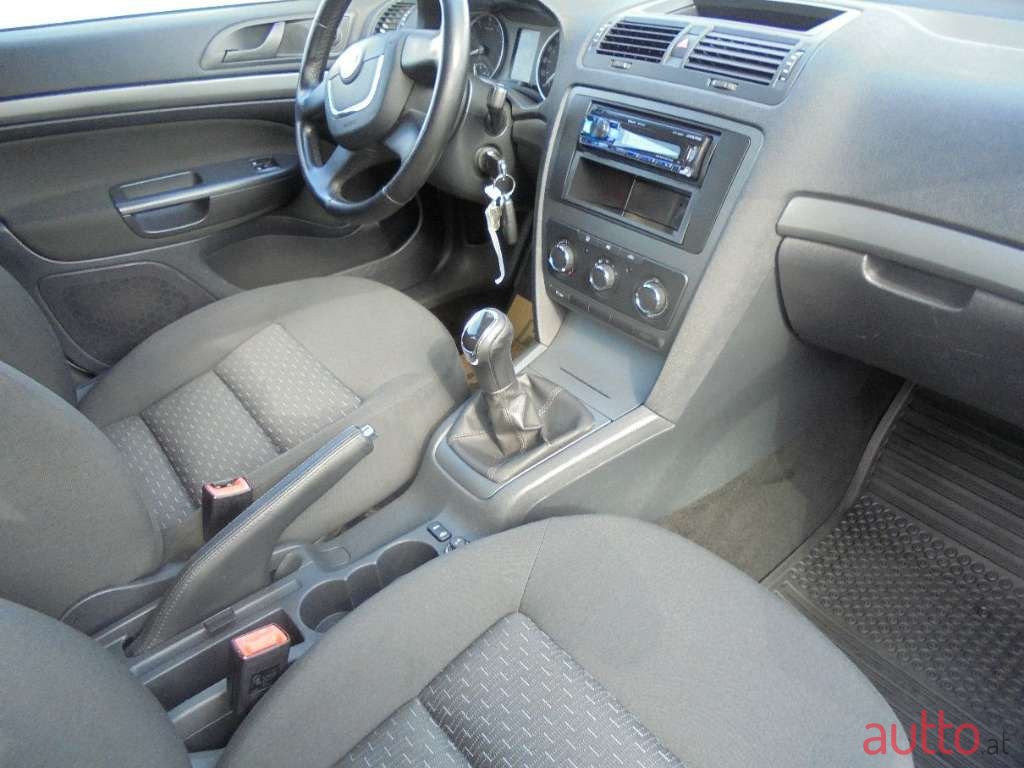 2013' Skoda Octavia photo #3